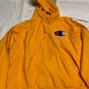 Champion x Urban outfitters sweatshirt